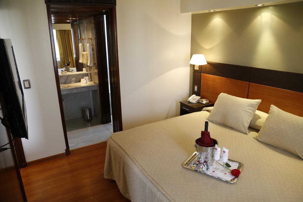 Hotel Corregidor La Plata Extérieur photo